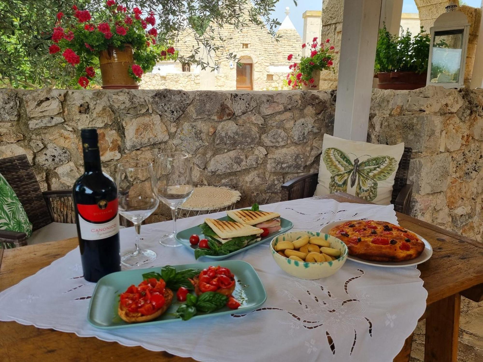 Trulli Di Spinaruta Bed and Breakfast Grottaglie Εξωτερικό φωτογραφία